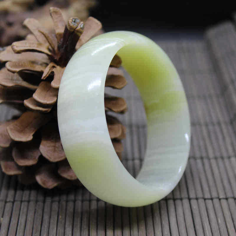 阿富汗青白玉手镯批发 加宽缠丝玉手镯a货蚕丝玉手镯女款玉镯子