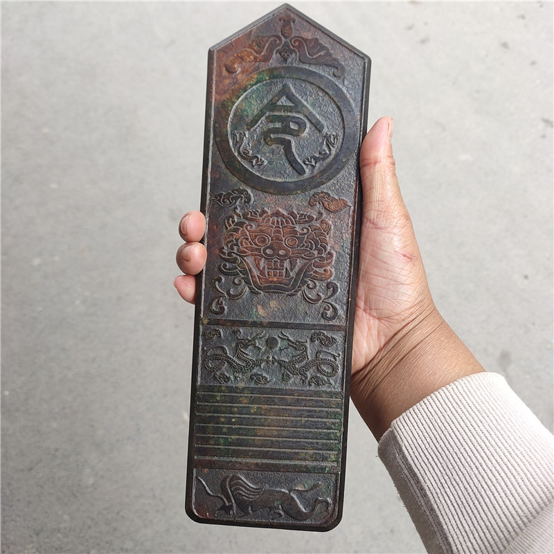 玉器仿古做旧工艺品岫玉雕刻仿古朝板令牌玉圭四兽瑞兽令牌摆