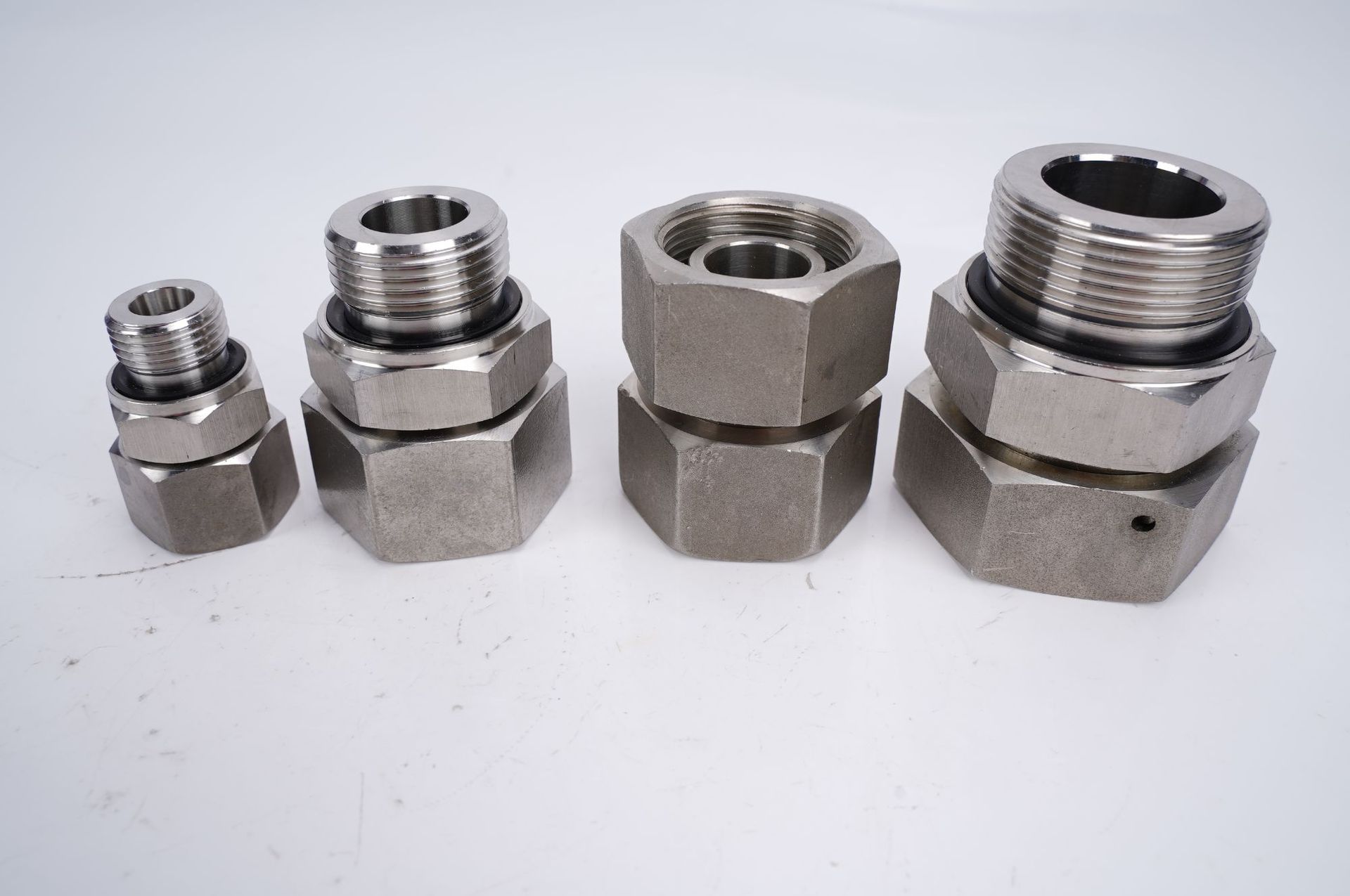 工厂直通头内外螺纹转换接头 不锈钢直通外螺纹内螺纹转换接头2c