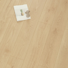 木地板强化复合12MM家用橡木本色防水耐磨木质金刚板厂家直销