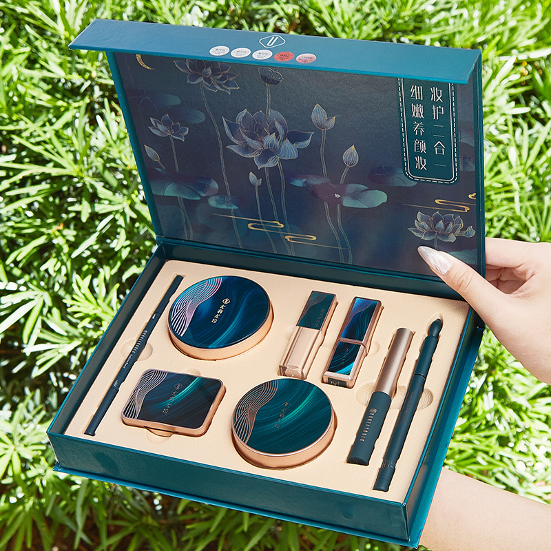 中国风尤莉尤拉 彩妆八件套盒翡翠玉容养妆套妆口红睫毛膏眼线笔