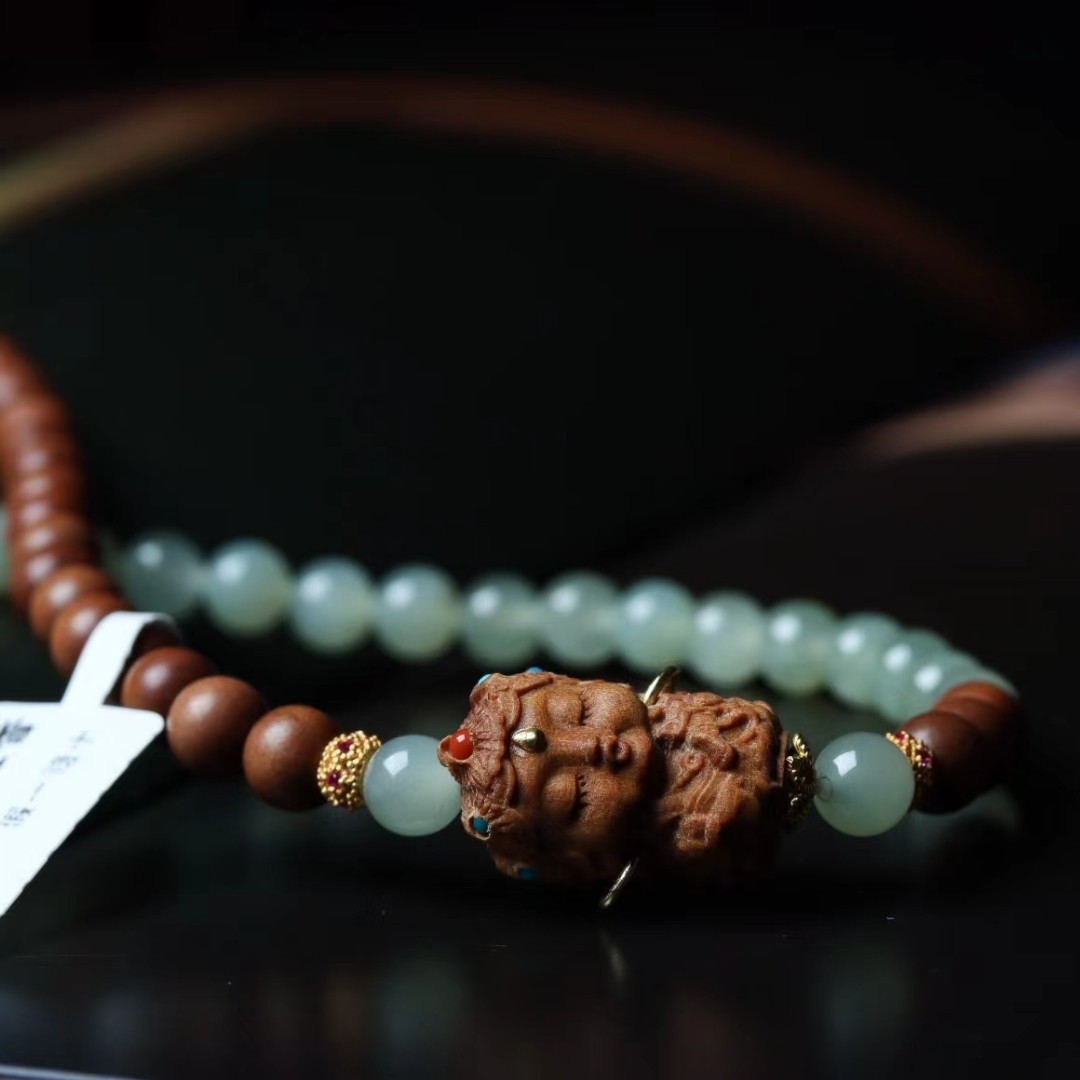 Live Broadcast Supply Indian Old Sandalwood Bracelet Buddha Beads Sandalwood Mother Natural Sandalwood Original Design for Men and Women