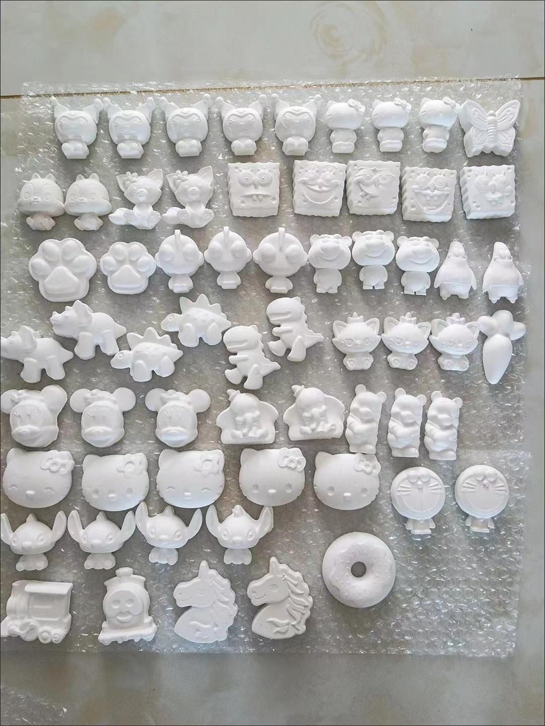 0.50kg Price/12 Pieces Plaster Doll Coloring Toys Children Colorful Painting White Blank Dyeing Flaw Stall