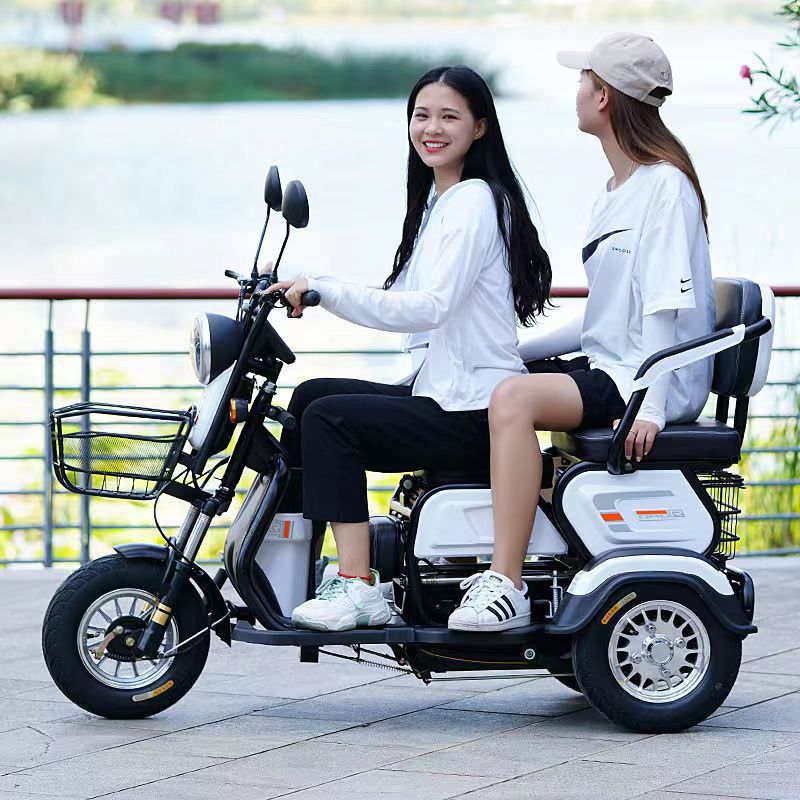 跨境出口电动三轮车老人成人休闲代步车智能残疾助力车电瓶车批