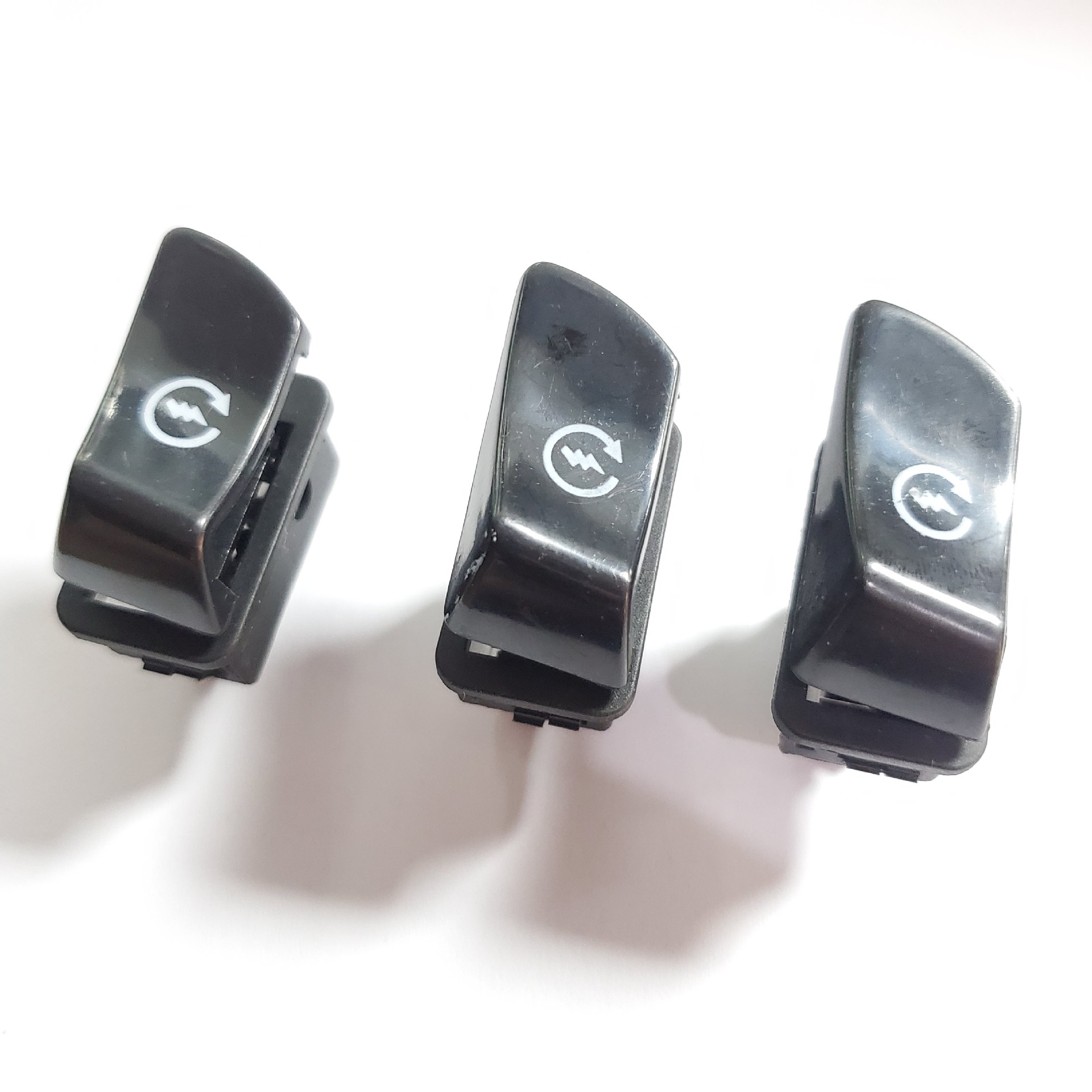 摩托车开关电动车优质配套开关按钮点火开关金牛启动开关