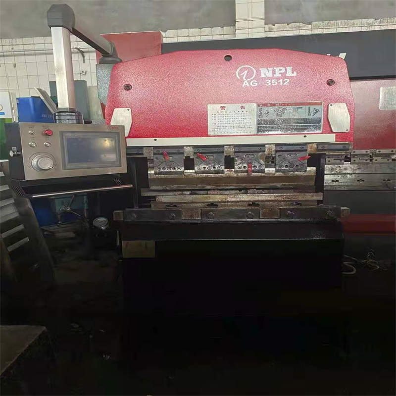 二手新兴田35tx1米25下动式折弯机爱葛尼50tx1米25不锈钢板折弯机