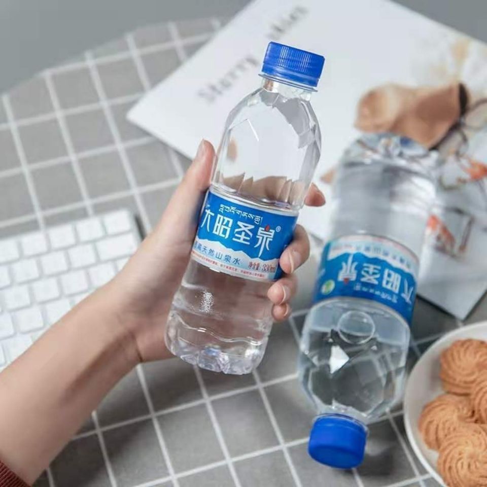 包邮期天然迷你小瓶矿泉水毫升/毫升饮料食品酒水纯净冷冻具