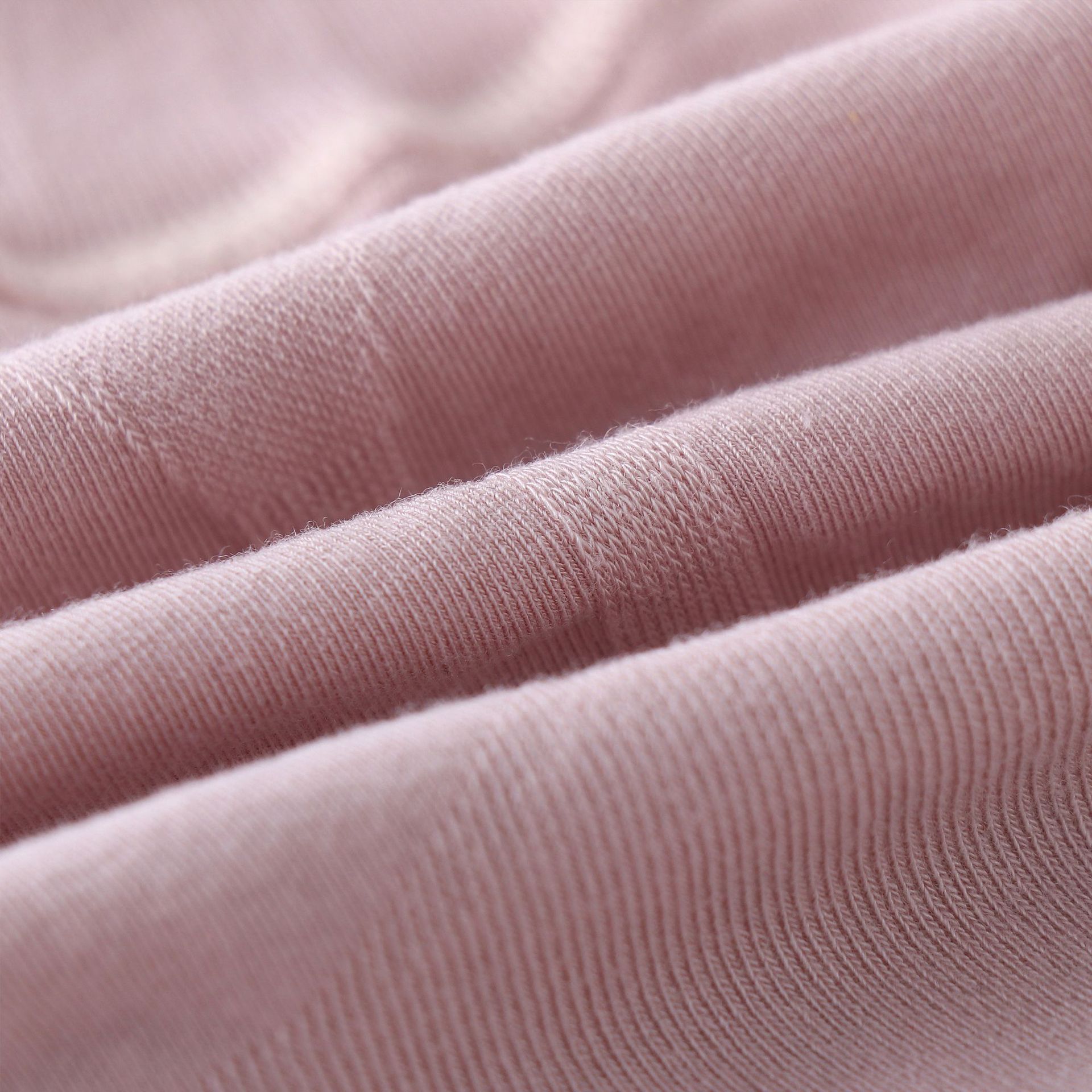 b252阳光正好兰精莫代尔60支无缝青春色系贴身舒适少女中腰内裤