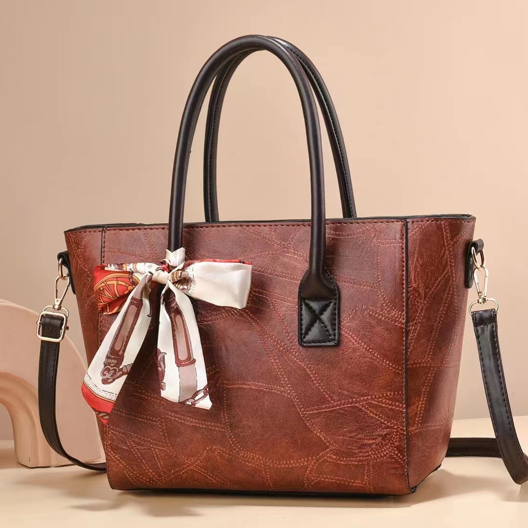 Popular 2023 New Light Luxury Large Capacity Totes Handbag Messenger Bag Shoulder Bag Women's Bag