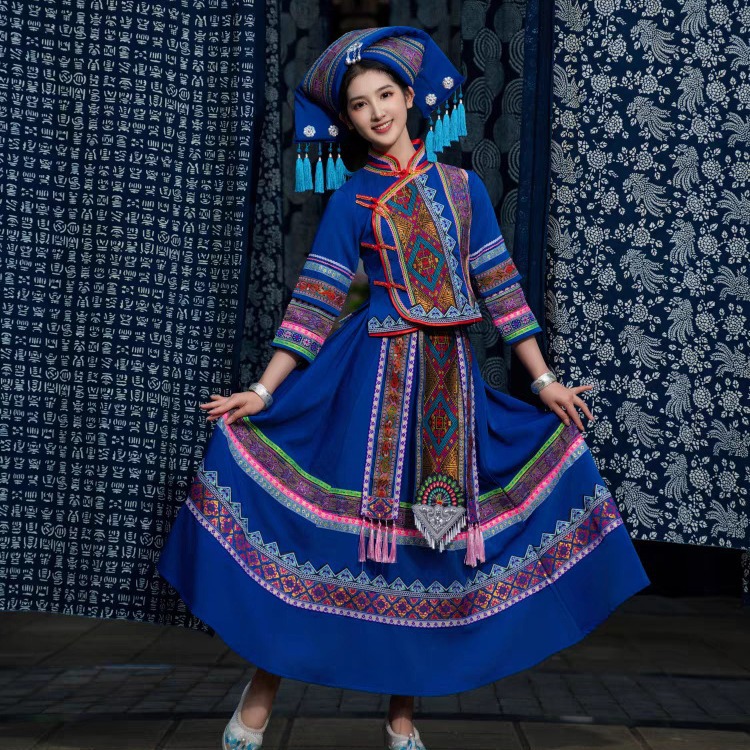 少数民族服装女广西壮族三月三苗族演出服民族服装瑶族土家族成人