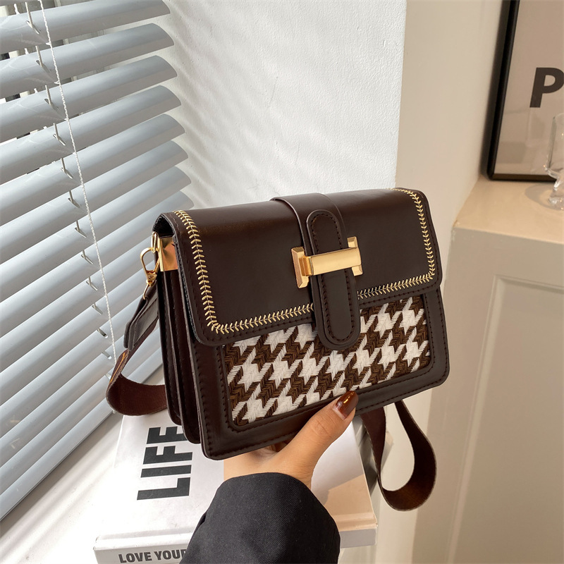 2023 New Women's Bag Fashion Retro Trend Small Square Bag Contrast Color Shoulder Messenger Bag Trendy Bags Women