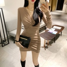 韩国2021新款时尚设计感气质V领褶皱包臀长袖连衣裙修身显瘦短裙