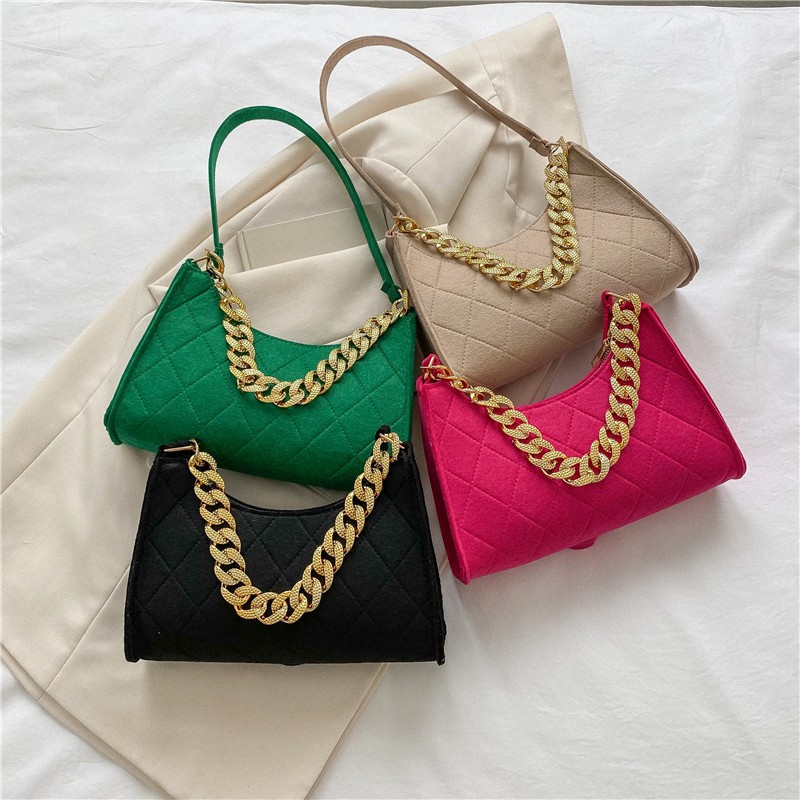 Textured Fashionable Chain One Shoulder Bag Women's New Trendy Retro Love Tote Bag Western Style All-Matching Messenger Bag