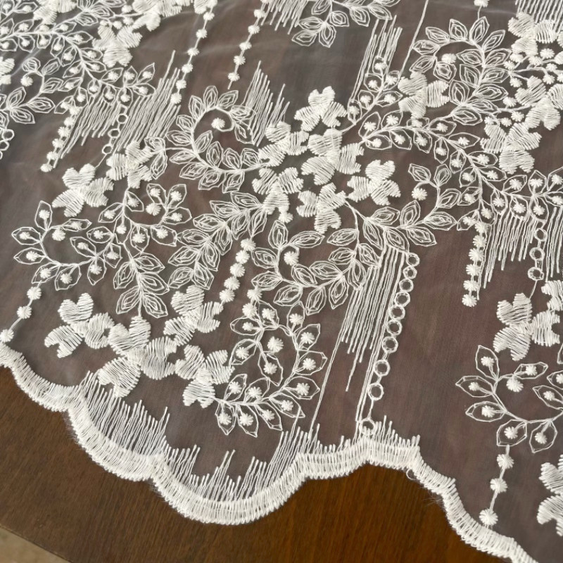 秋冬新款本白水溶棉线网纱刺绣面料批发童装连衣裙纯棉蕾丝绣花布