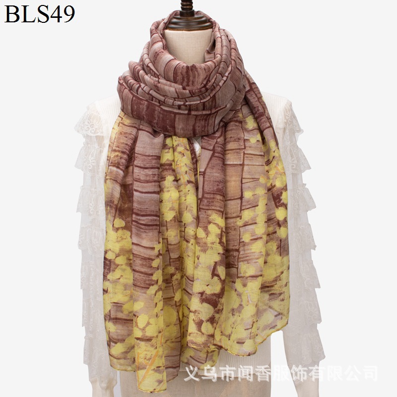 Autumn and Winter Wild Voile Cotton and Linen Scarf Large Size Shawl Soft Lightweight Gauze Kerchief Warm Geometric Plaid Scarf for Women