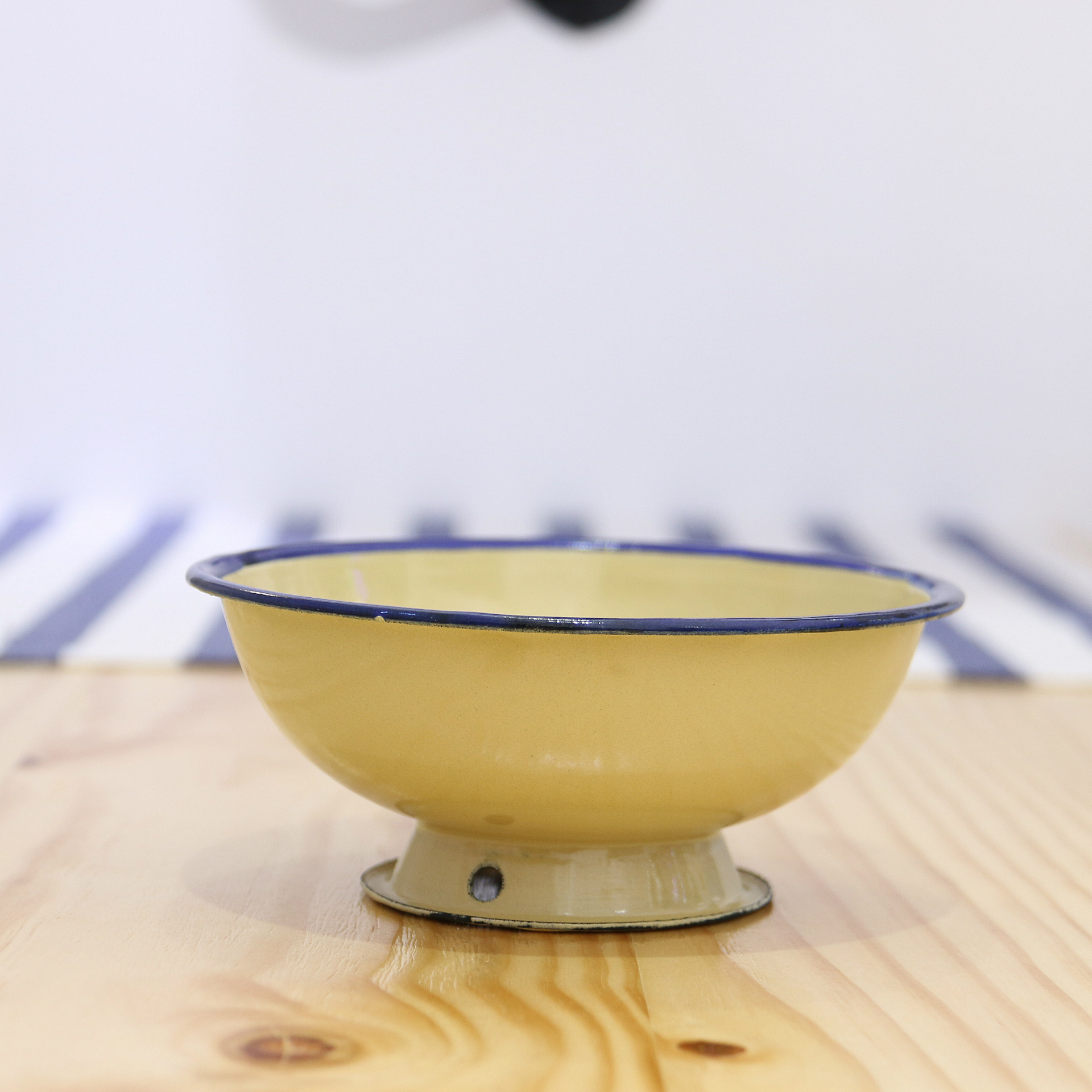 厂家直销13-20cm搪瓷高脚碗怀旧老式搪瓷汤碗 饭店餐馆吃饭搪瓷碗