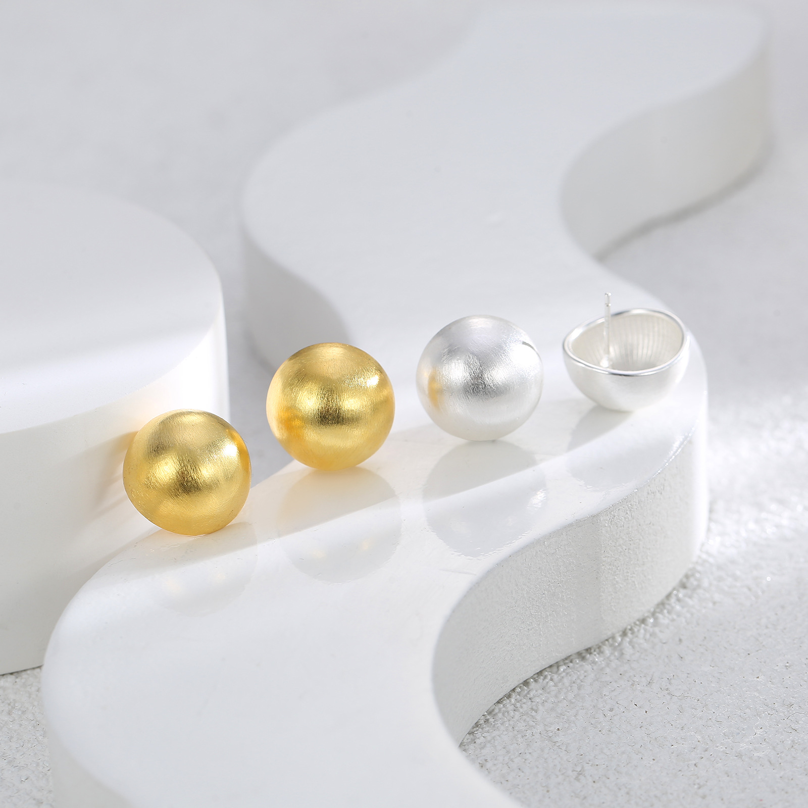 s925银针金属拉丝磨砂圆球耳钉女通勤高级感饰品轻奢耳环气质跨境