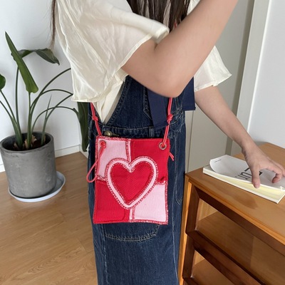 New Cute Personality Heart-Shaped Canvas Bag Color Contrast Patchwork Corduroy Envelope Package Female Niche One Shoulder Crossbody Bag