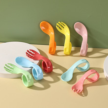 婴童训练勺弯把叉勺套装弯头勺儿童餐具收纳盒宝宝自主进食辅助勺
