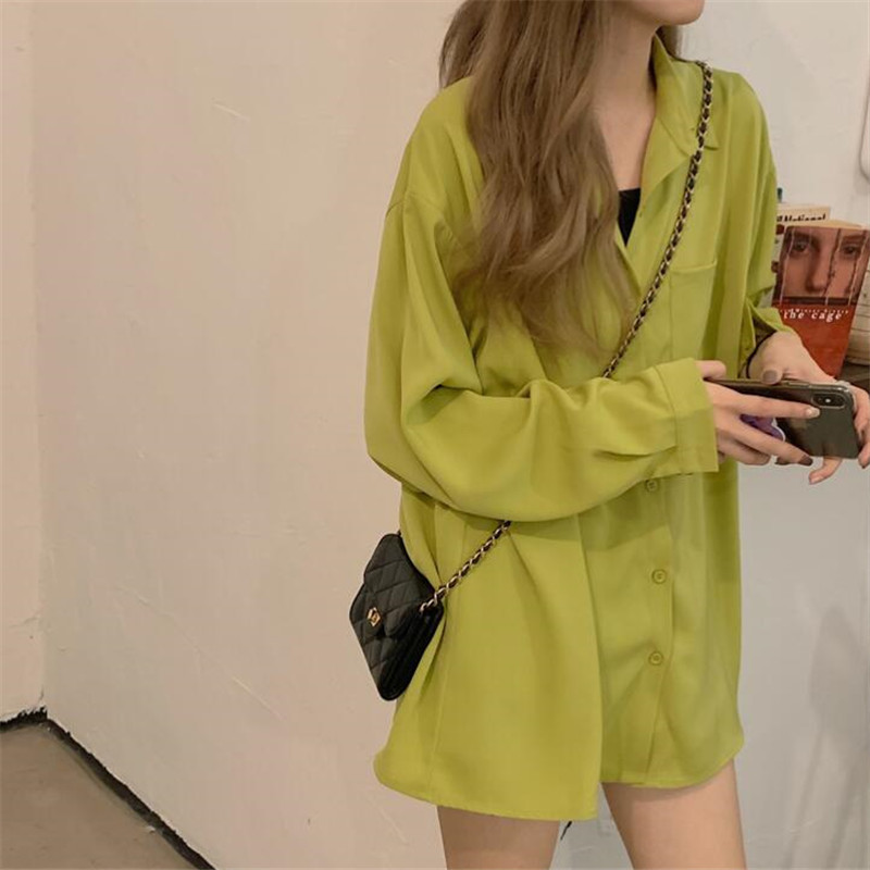 牛油果绿色衬衫女春夏季薄款外套慵懒风防晒衬衣宽松别致上衣