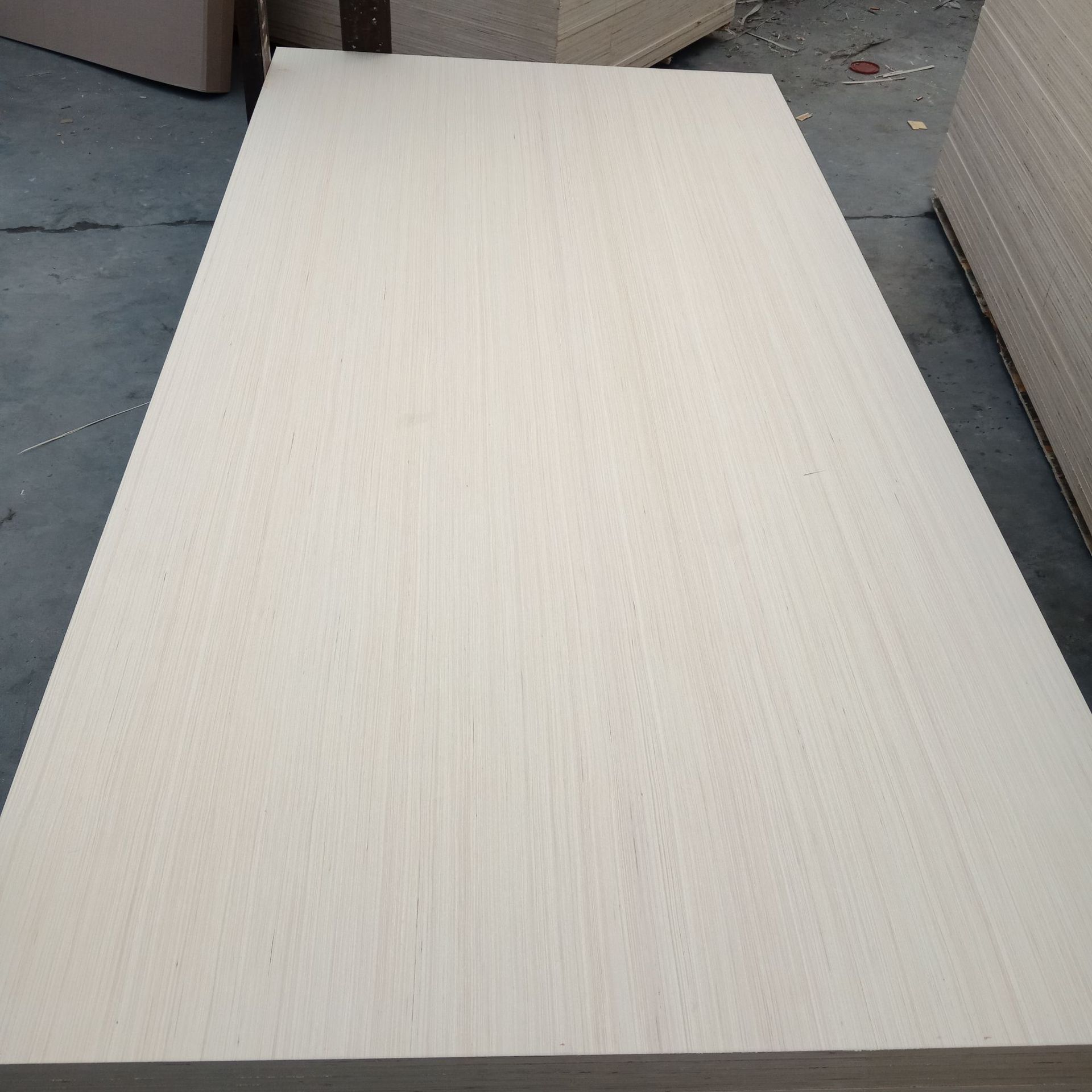 供应漂白杨胶合板