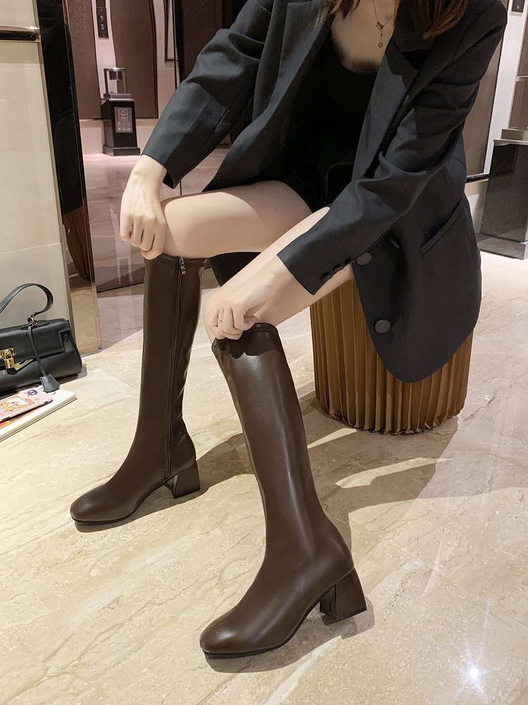 韩版高筒马丁靴女2020年新款米白色方头长筒不过膝长靴春秋单靴子