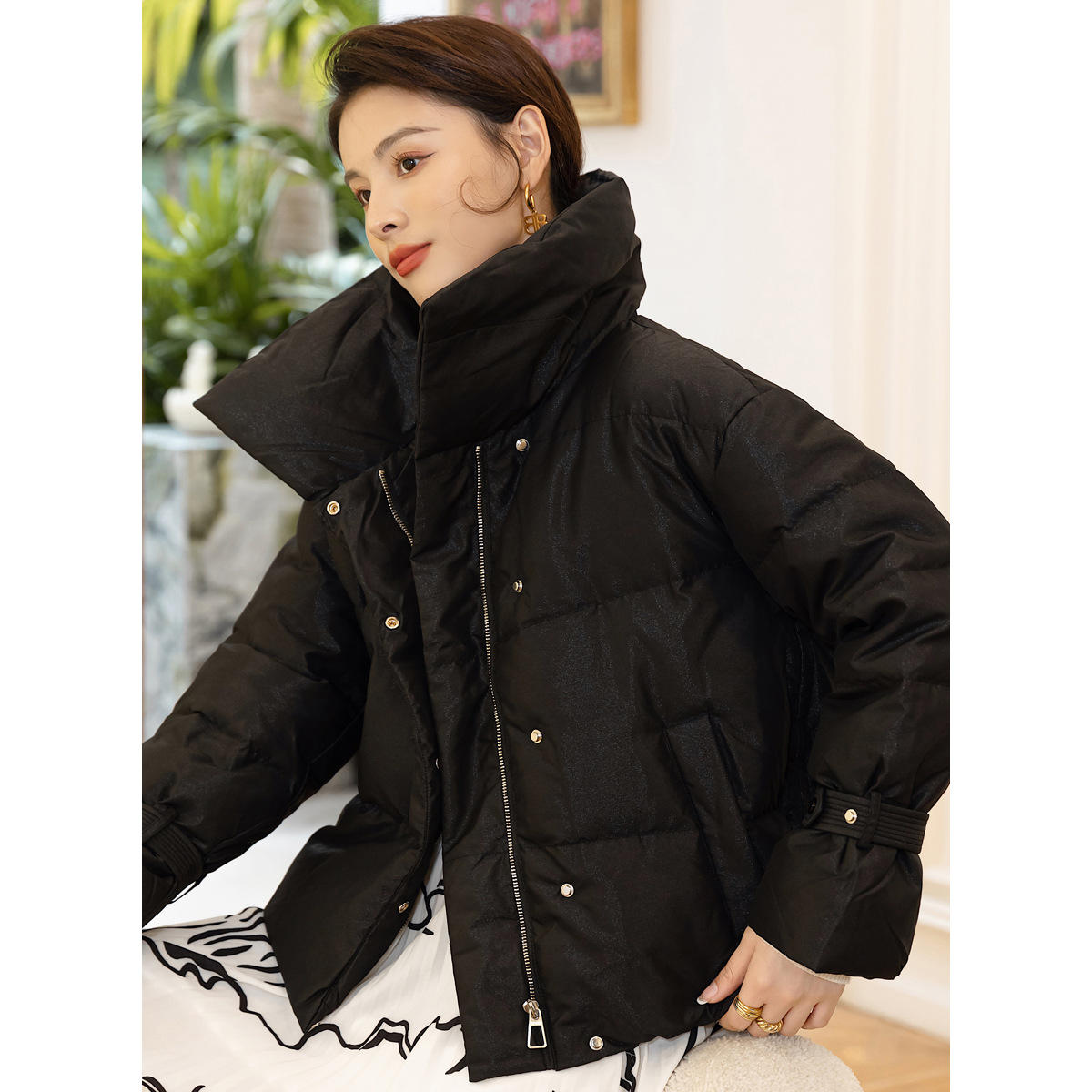 2022年新款短款羽绒服女韩版百搭小个子冬季加厚白鸭绒保暖外套