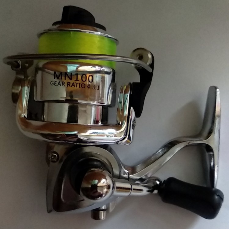 钓鱼竿轮子手摇迷你100型金属主体小纺车轮钢笔竿用鱼线轮渔摇轮