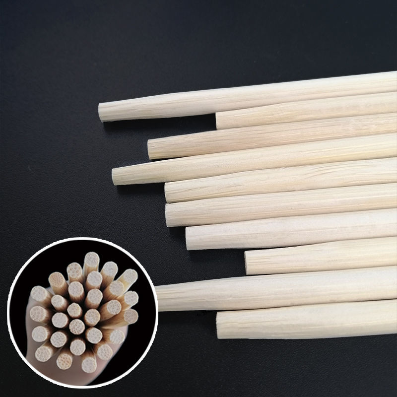 Disposable Chopsticks Wholesalers Use Bamboo Chopsticks Takeaway Chopsticks at a Time Disposable Chopsticks Convenient for Fast Food Restaurants