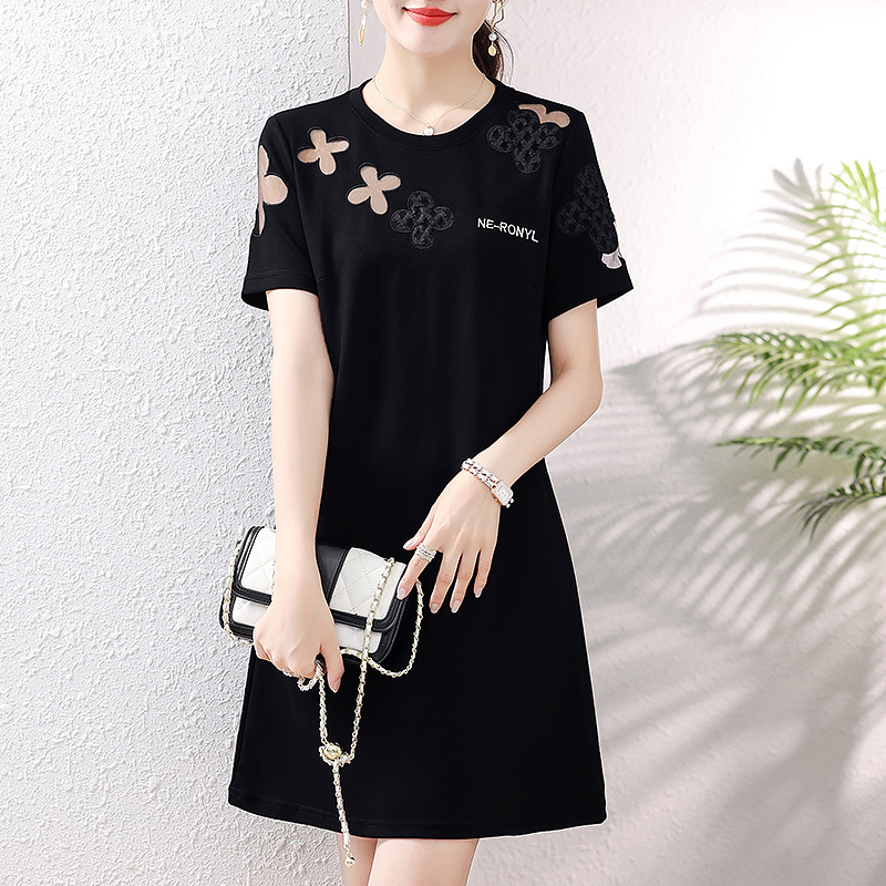 大码女装2024夏装新款女士连衣裙胖mm遮肚子藏肉显瘦裙子黑色休闲