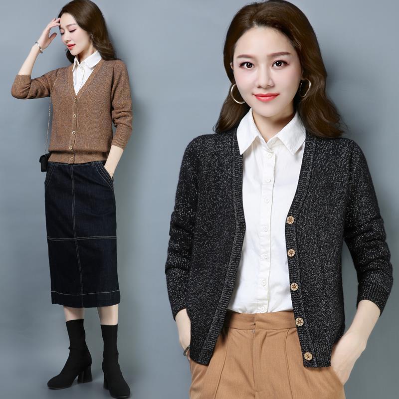 2021春季外套女韩版短款v领亮丝针织开衫女外搭毛衣女宽松小披肩