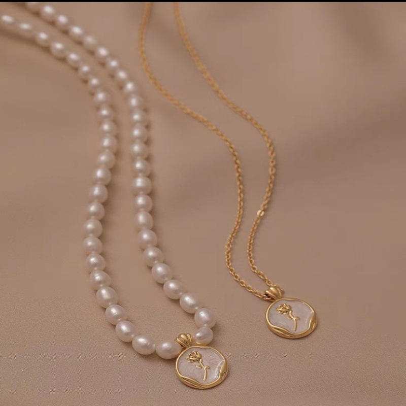 法式高雅珠光白色珐琅复古玫瑰花金币吊坠淡水真珍珠项链女锁骨链
