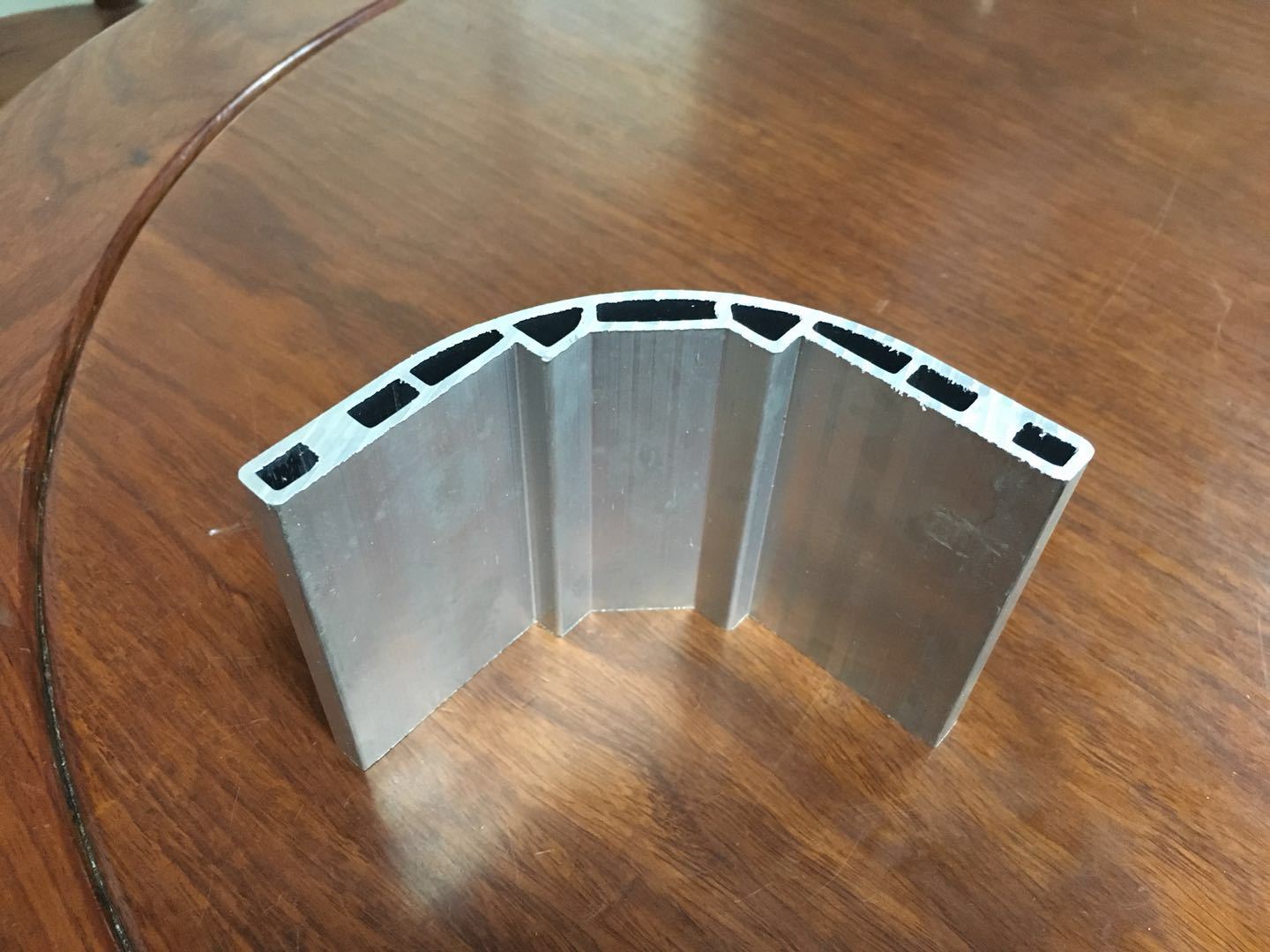 定制新能源汽车电池盒铝型材 cnc汽车配件铝合金 多工头工业铝材