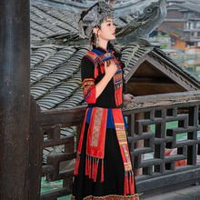 瑶族服装女广西56个名少数民族服装苗族演出服土家族彝族表演服饰