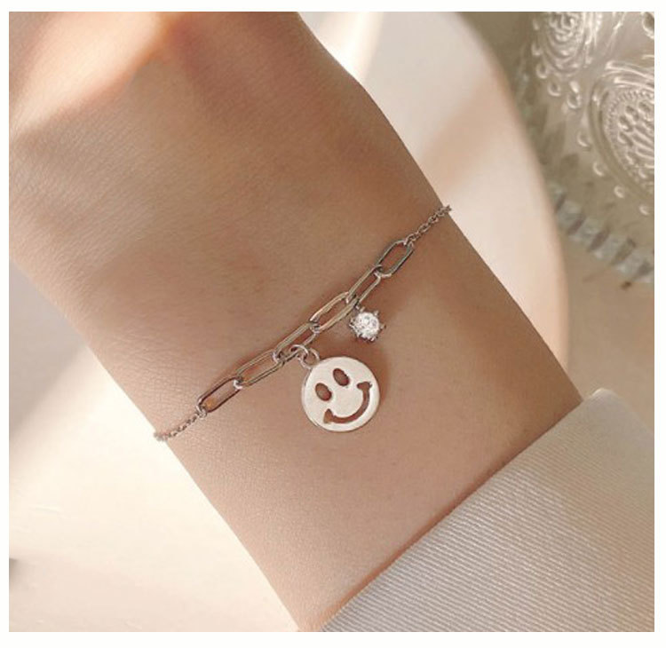 银瑞祥新款925银手饰可爱笑脸手链ins韩风闺蜜手链女手链简约时尚