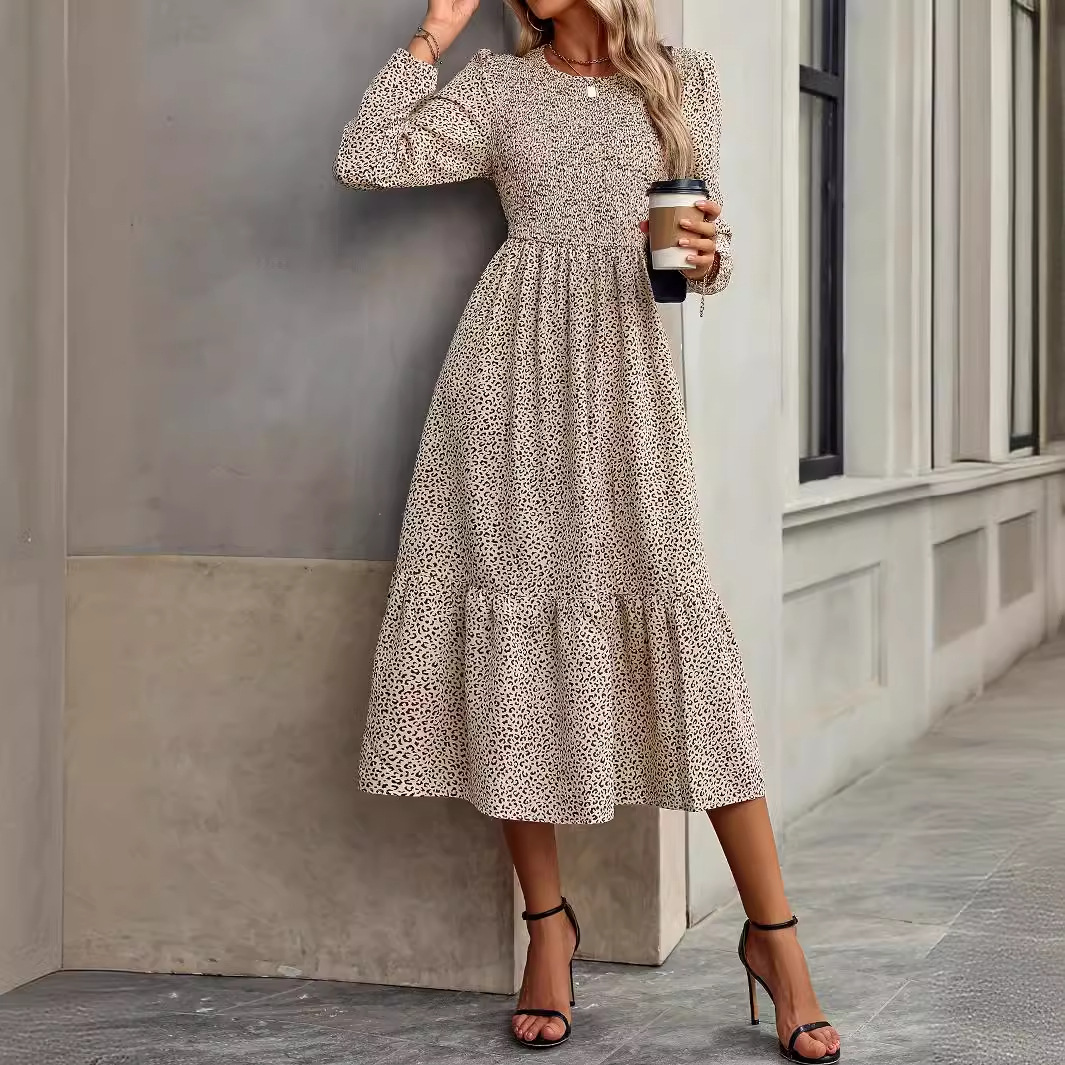 2024秋冬新款豹纹圆领a摆打缆褶皱女士连衣裙-阿里巴巴