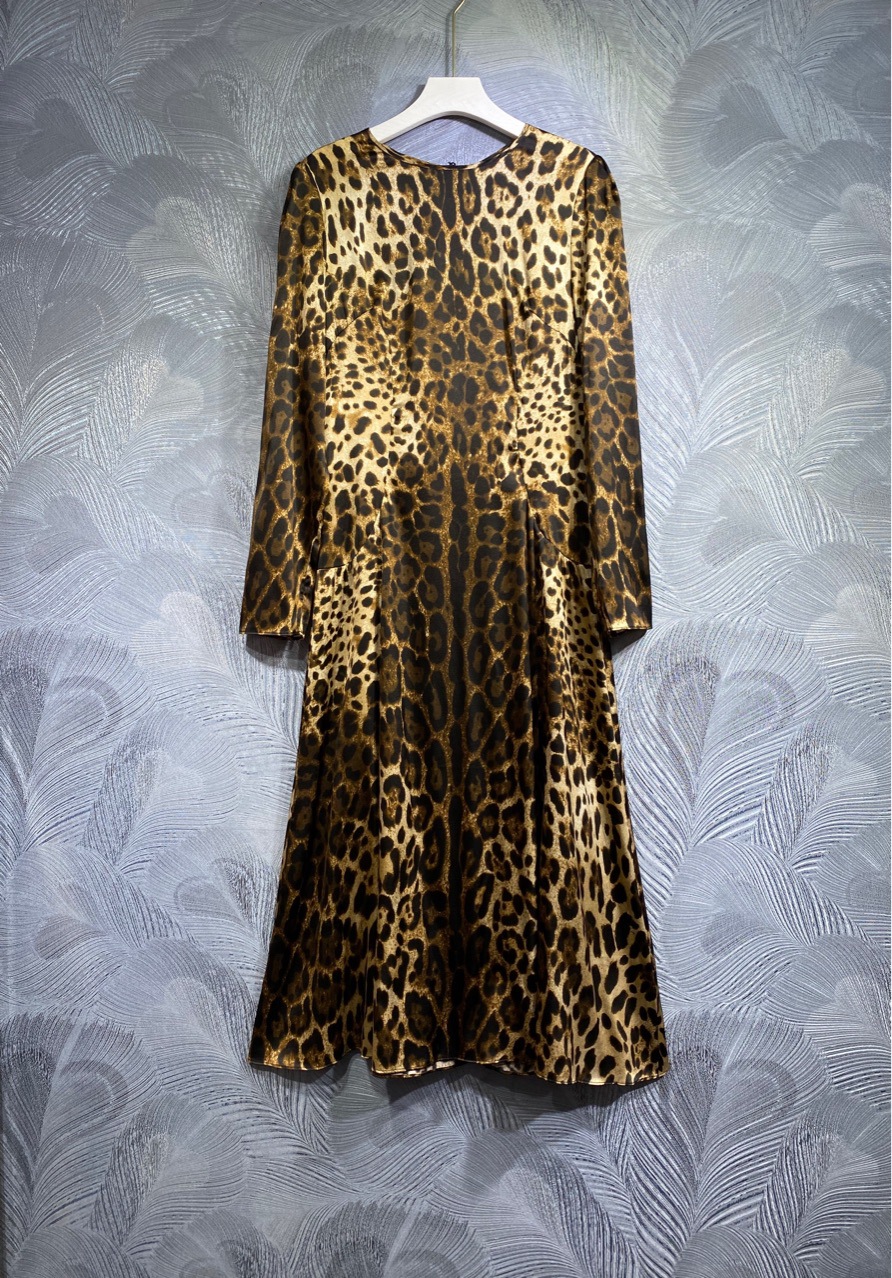 丰盈盈外贸女装 2023秋季新款 圆领豹纹印花连衣裙 现货实拍-阿里巴巴