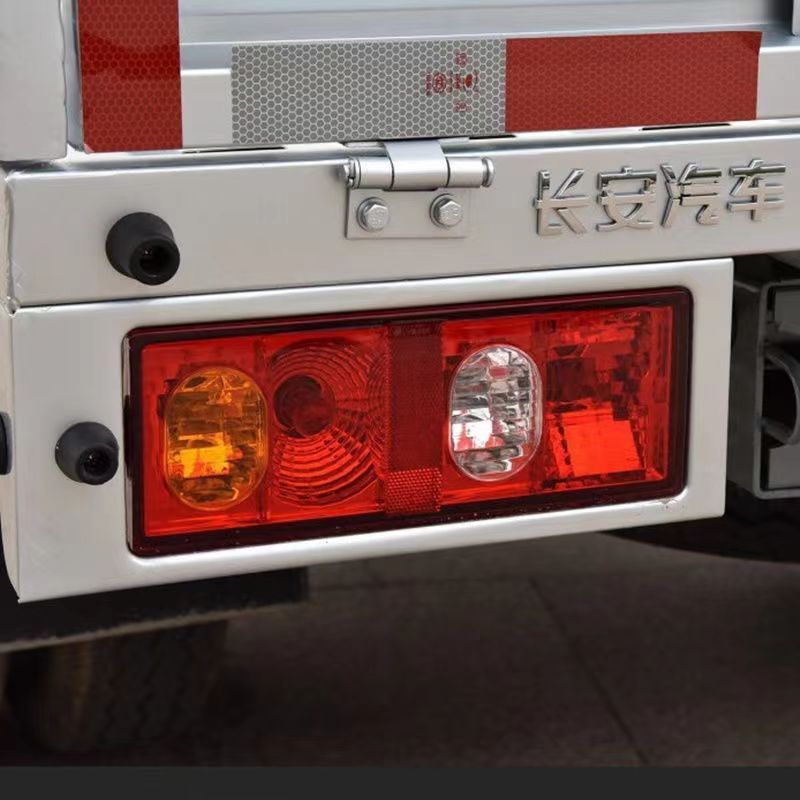 长安神骐后尾灯总成长安之星二代单排双排t20f30货车刹车转向灯罩