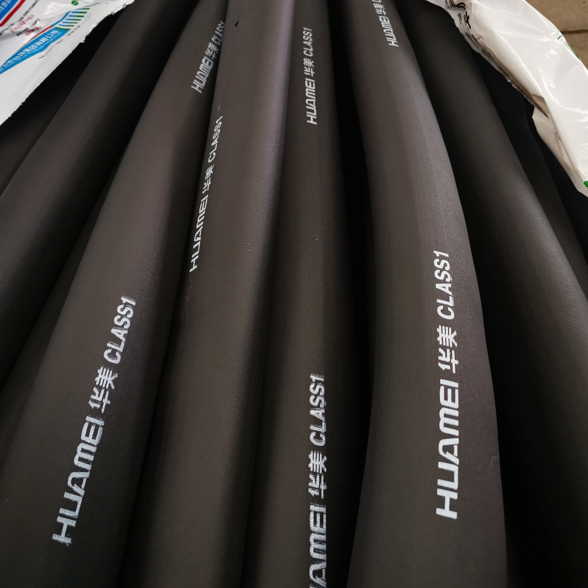 批发 华美b1级橡塑海绵保温管 保温隔热华美橡塑管