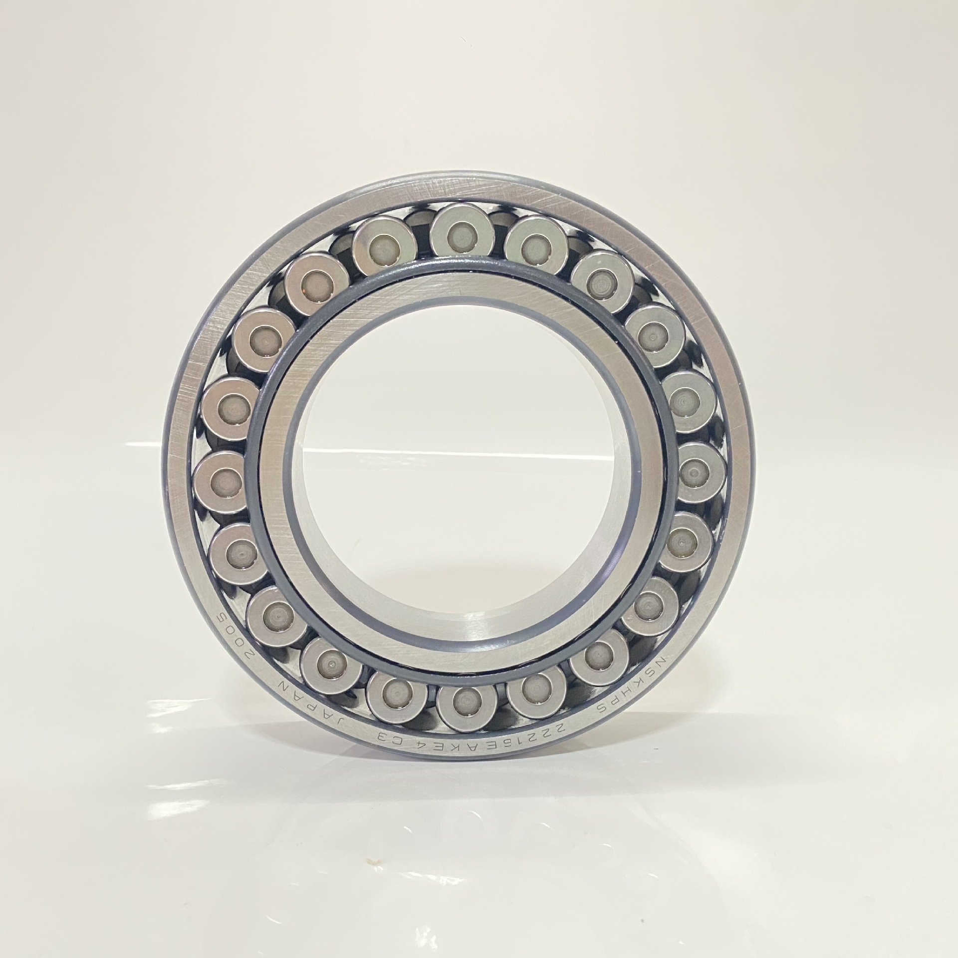 日本进口nsk调心滚子轴承22216-eake4c3 fag timken轴承