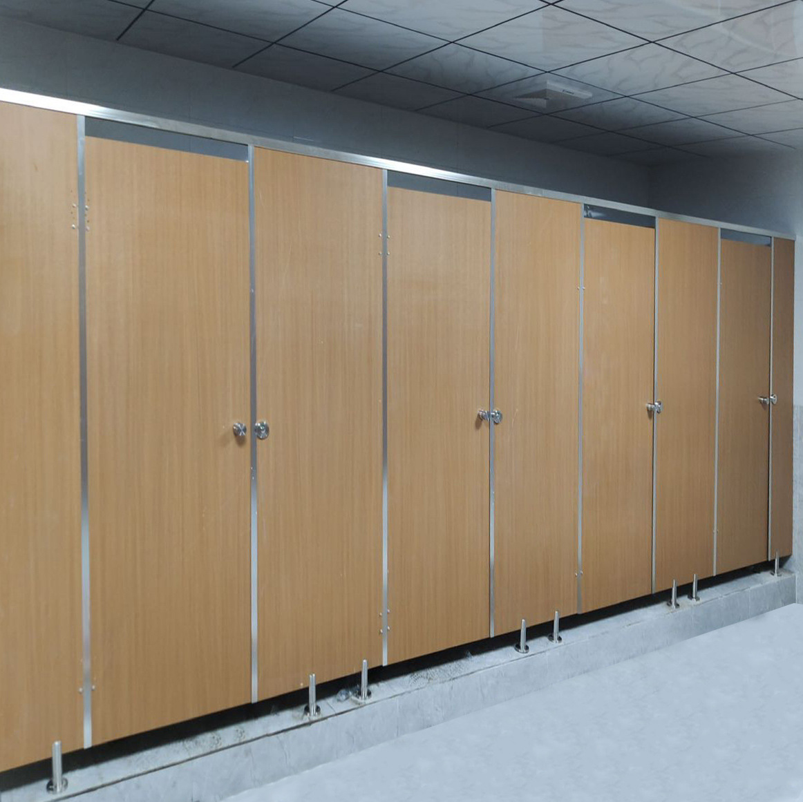 公共卫生间隔断墙简易自装pvc抗倍特淋浴间防水板学校厕所隔断门