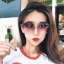 韩版街拍ins网红同款太阳镜潮时尚无框切边墨镜女个性多边形眼镜