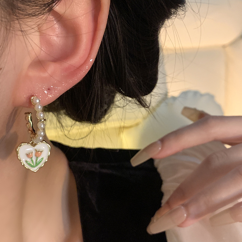 Tulip Love Pearl Eardrop Women's Light Luxury High-Grade Sweet Cool Hot Girl Earrings Internet Celebrity 2024 Hot Earrings