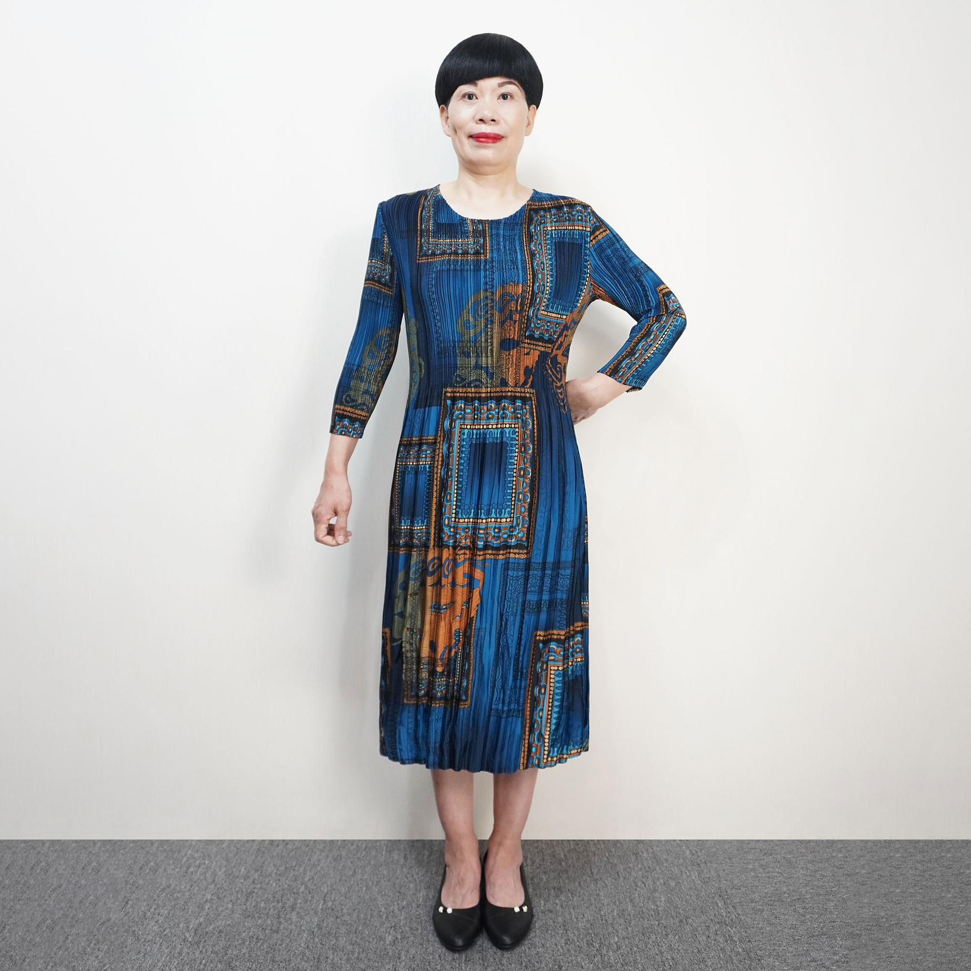 中年妈妈秋装连衣裙打底九分袖女秋新款褶皱超弹力中长款裙子