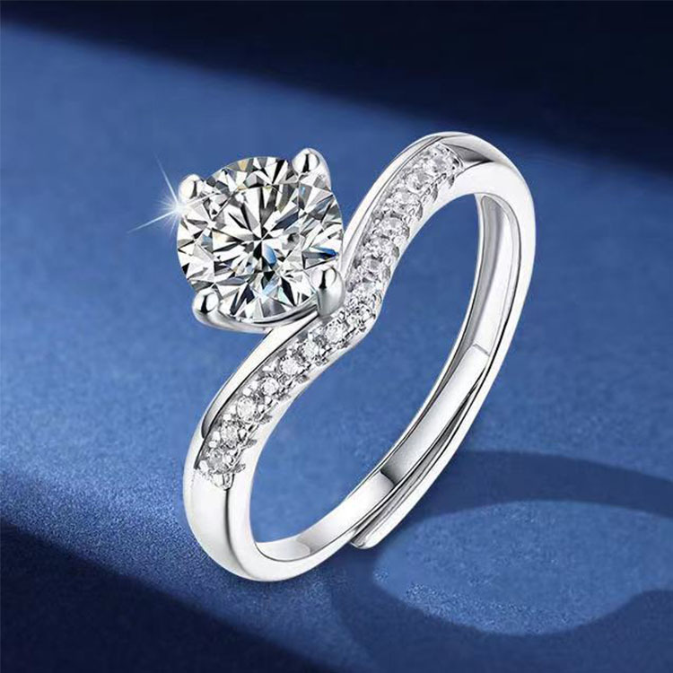 s925银dr莫桑钻石公主皇冠镀铂金戒指女简约银饰源头工厂婚戒跨境