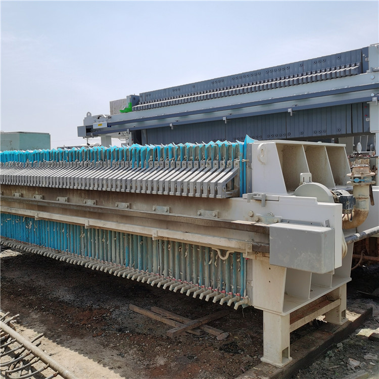 长期供应二手景津压滤机300平方板框压滤机二手全自动压滤机