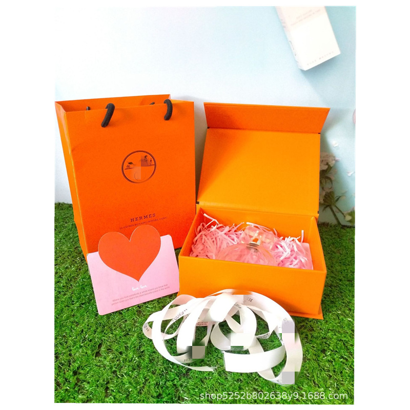 厂家直销爱马仕香水礼盒包装盒迪家口红盒伴手礼袋手挽袋袋子现货