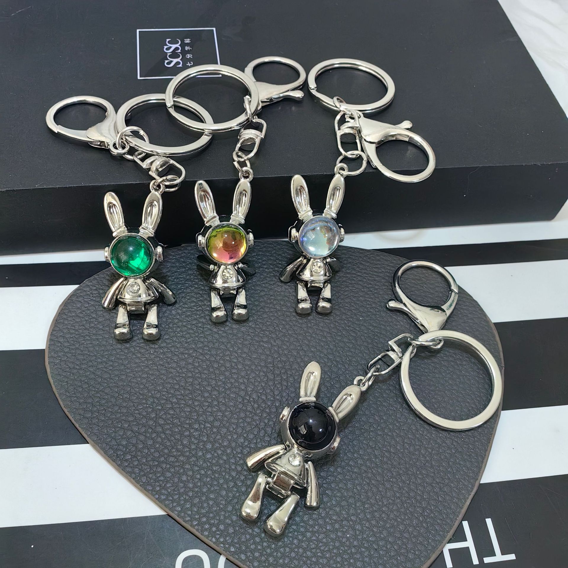 Cross-Border Creative Cartoon New Colorful Space Rabbit Alloy Keychain Personalized Bag Key Chain Hanging Jewelry