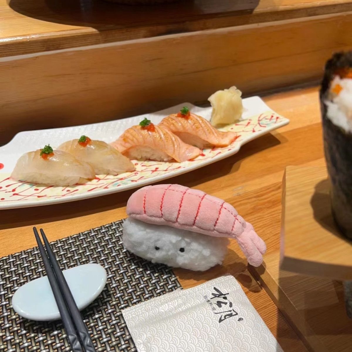 可爱玩偶甜虾寿司鱼籽酱厚蛋烧反卷细卷手握寿司毛绒玩偶可爱新品