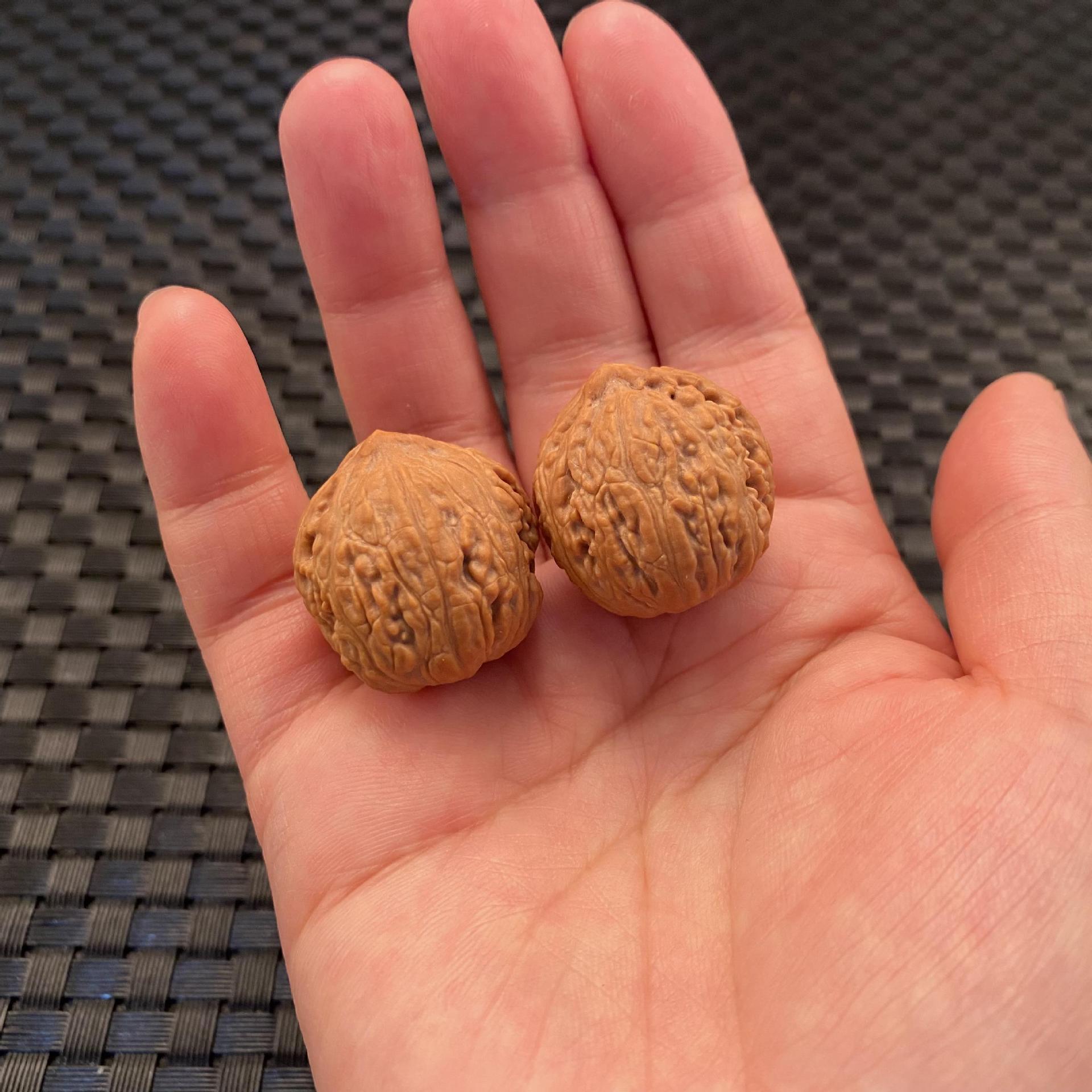 文玩核桃手捻小尺寸精品野生桃心宫灯迷你栗子秋子白狮苹果圆粗筋